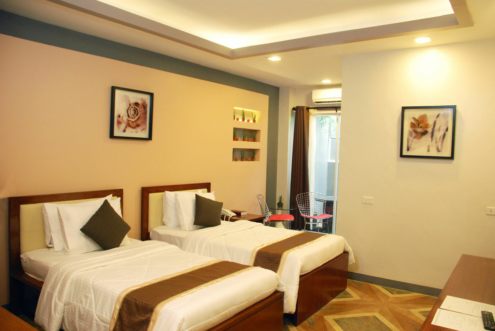 Nao Hotel Tagaytay City Zewnętrze zdjęcie