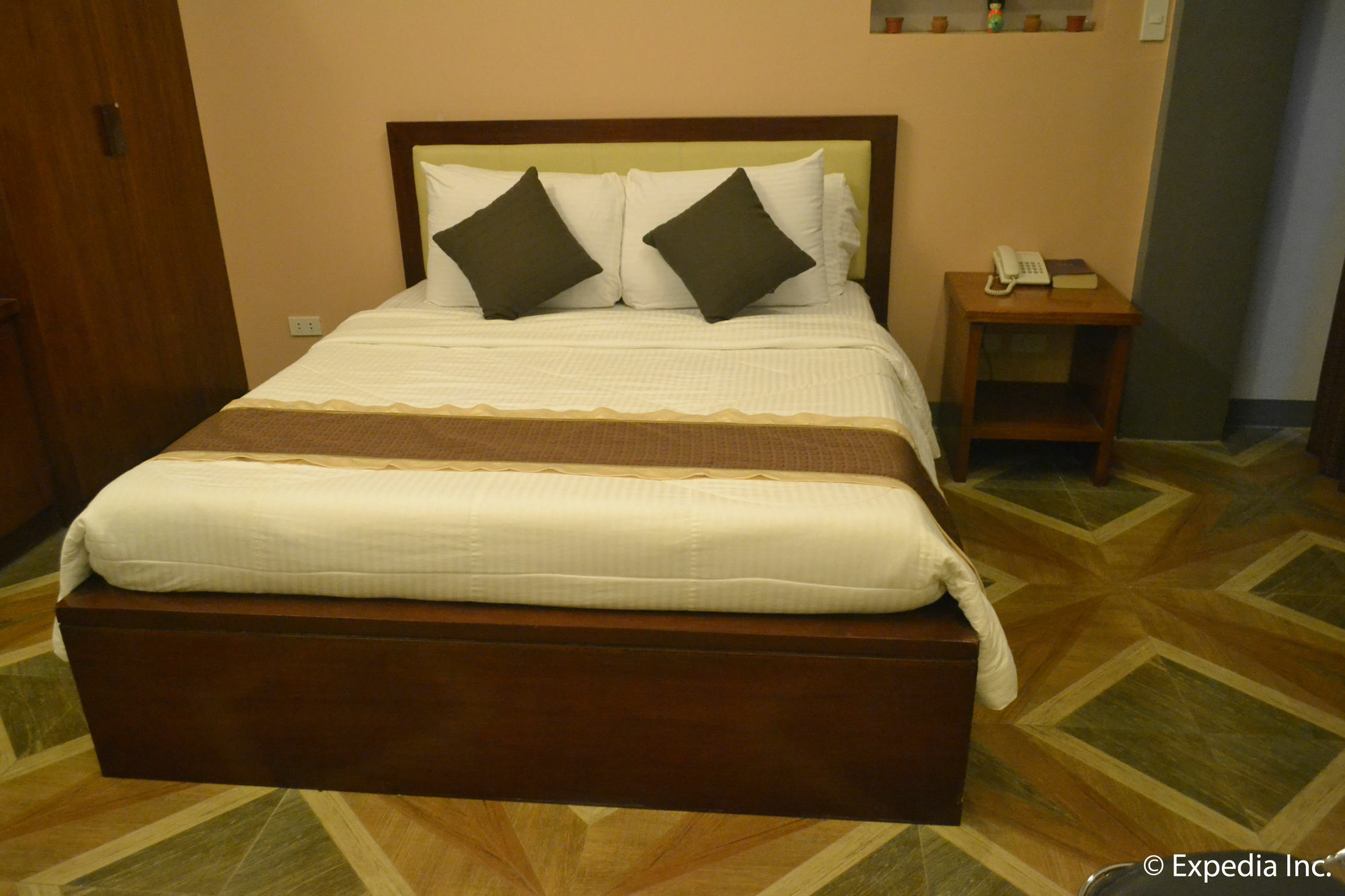 Nao Hotel Tagaytay City Zewnętrze zdjęcie
